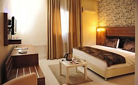 Tanik Hotel